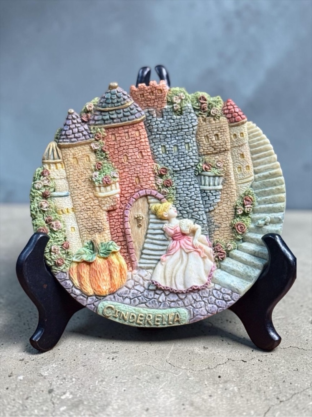 1996 POPULAR IMPORTS Cinderella Decorative Plate